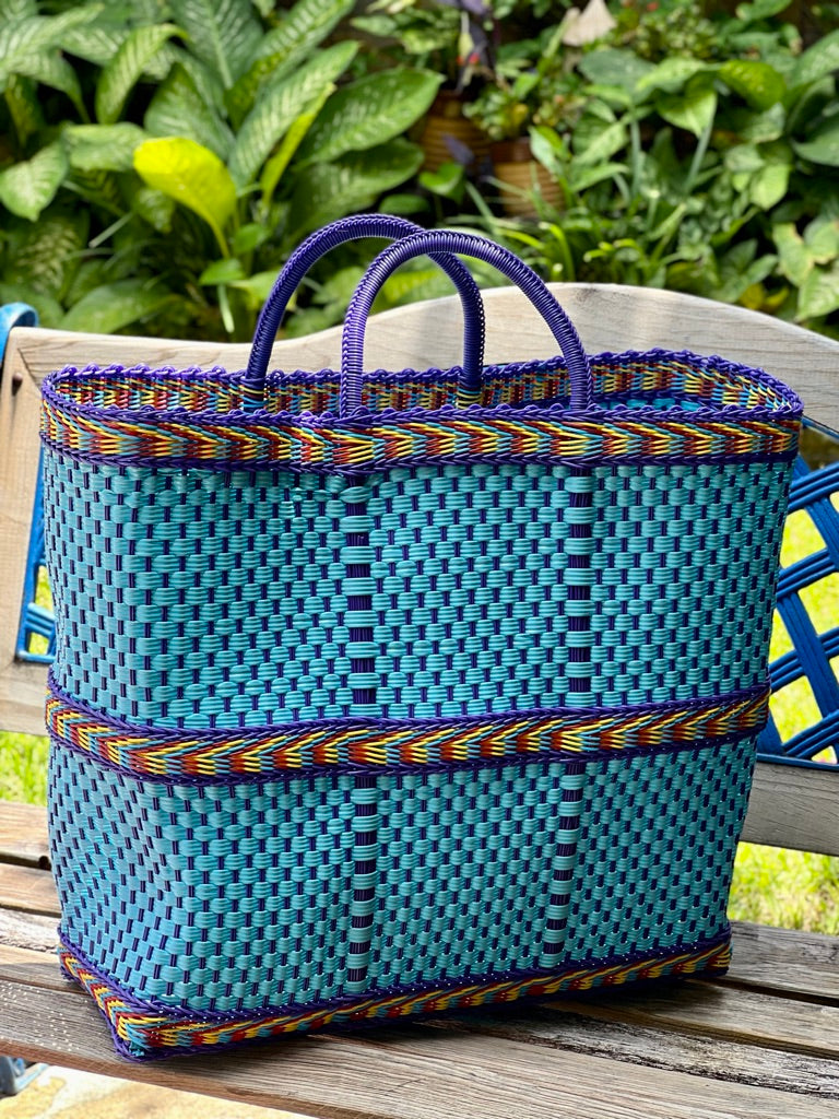 RECYCLED PLASTIC WOVEN BASKET– Arte Corazon